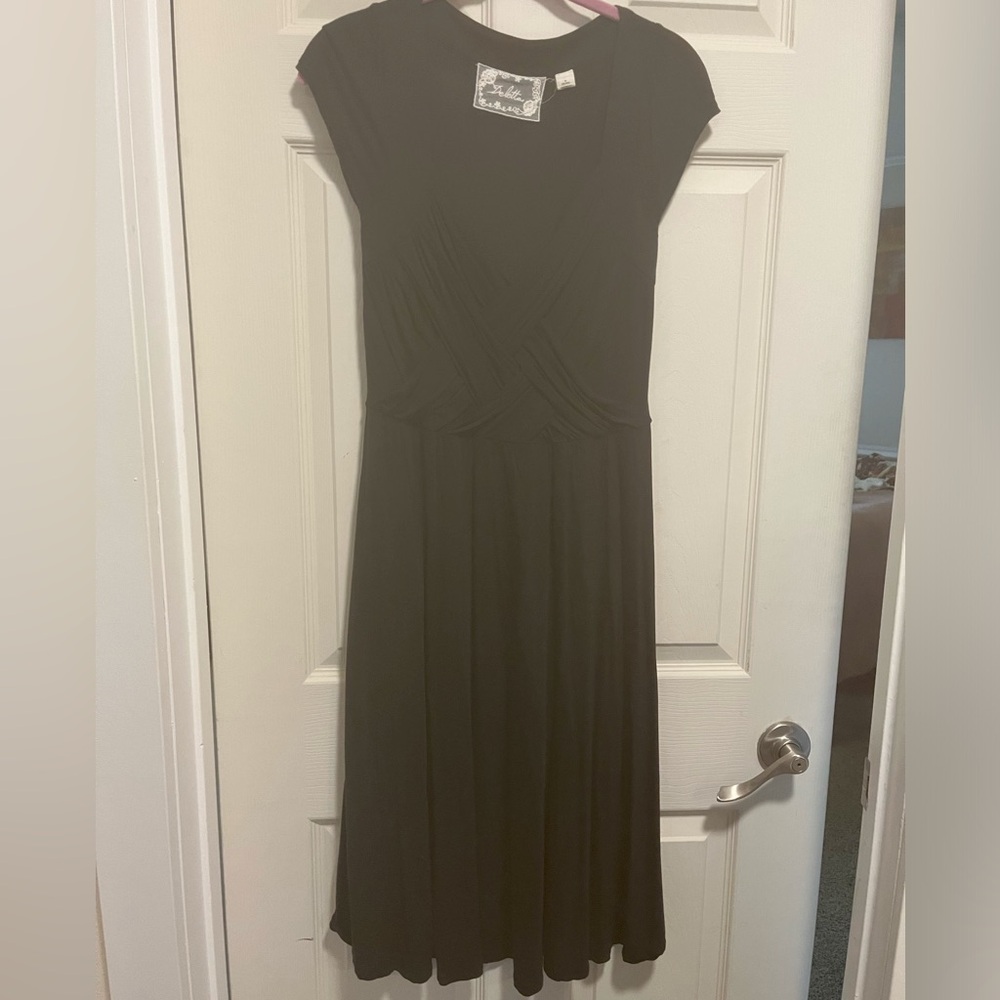 Deletta black midi dress